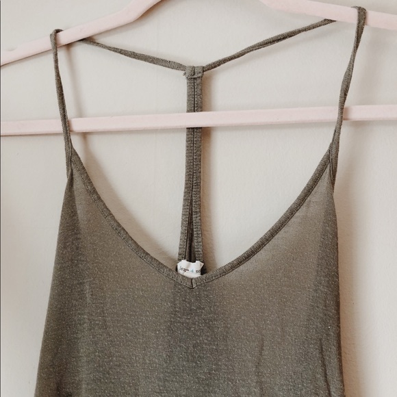 Tops - ✓ Open back olive green tank